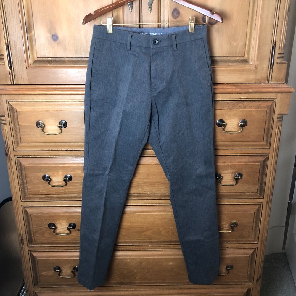 Old Navy Ultimate Slim Built in Flex 29 x 30 Charcoal Gray